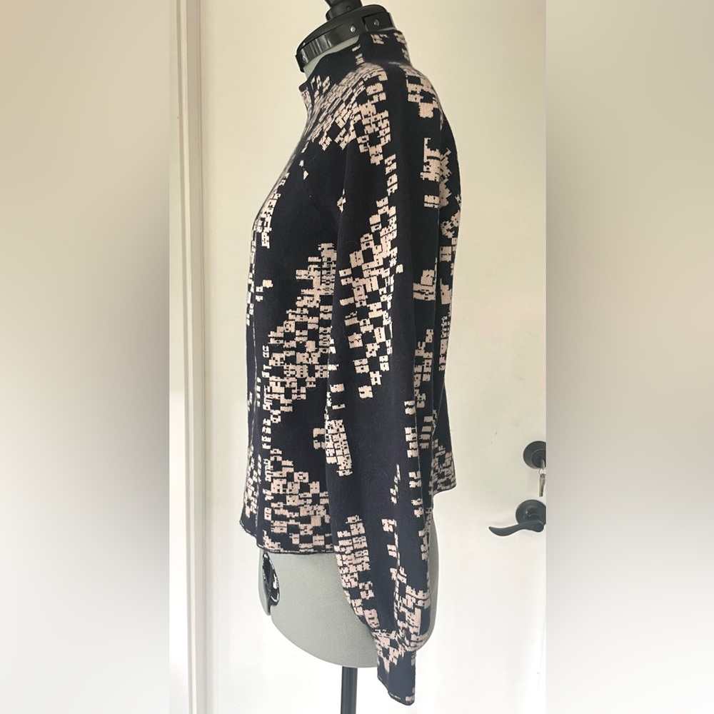 Anthropologie Viscose Mock Neck Sweater, balloon sleeves, black/pink, NWOT, szS - Picture 4 of 11